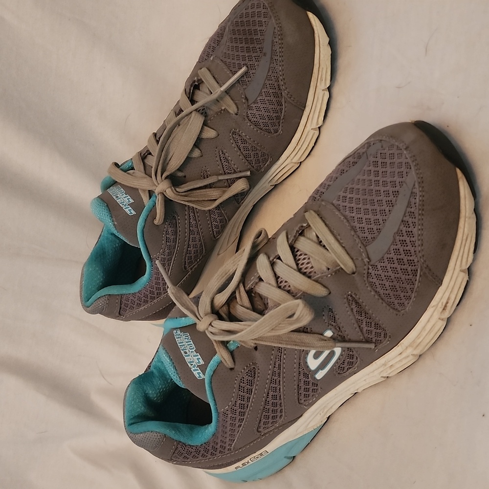 Skechers Sport Flex air Womens Sneakers. Size 7